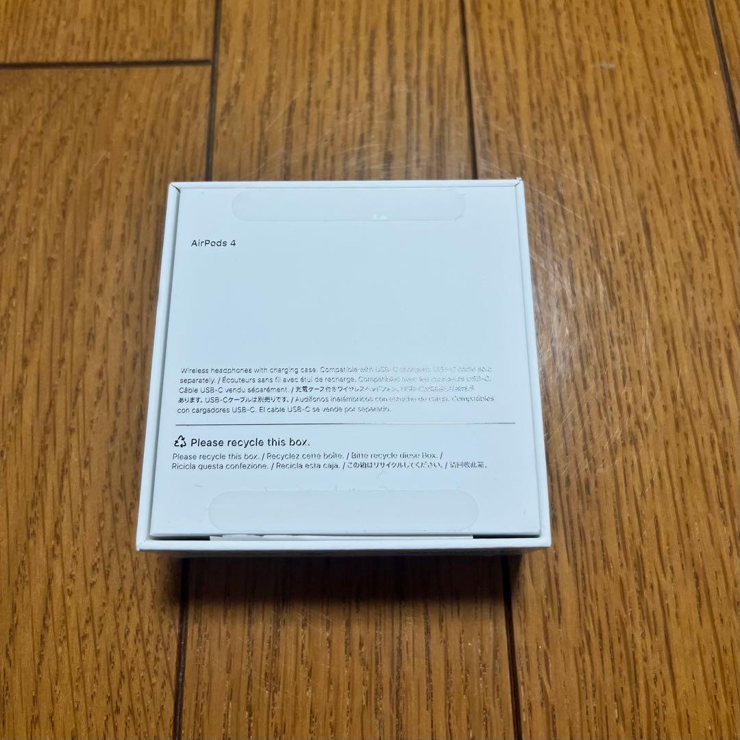イヤホン AirPods 4 Apple