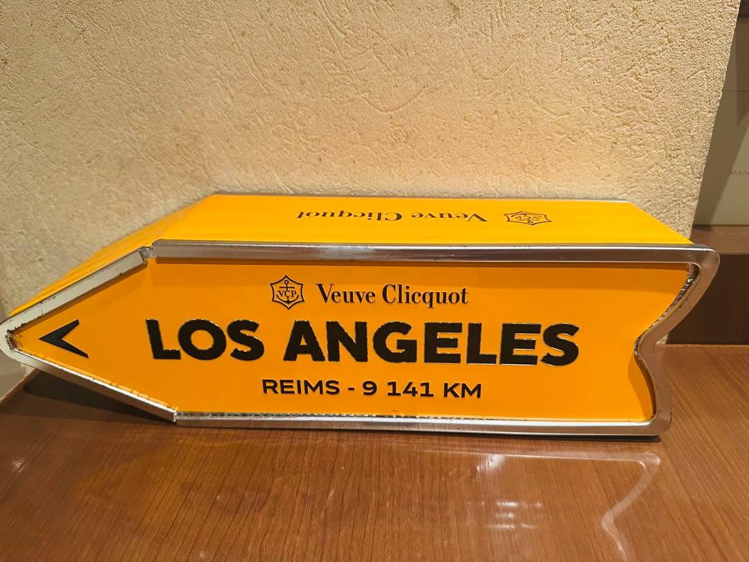 シャンパーニュ・ヴーヴ・クリコ・カスタマイズ・ギフトボックス（1個）