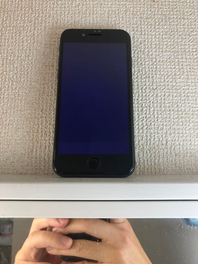 送料無料　iPhone8 美品　グレー