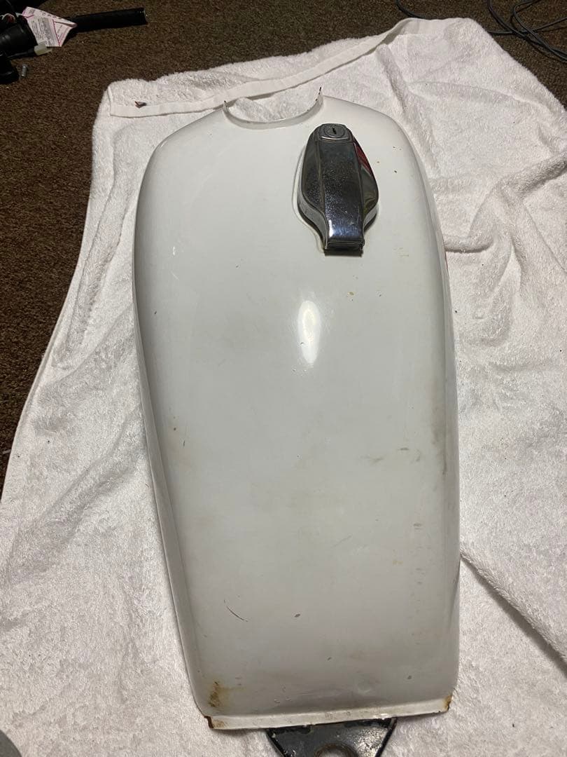 YAMAHA SR400 ガソリンタンク