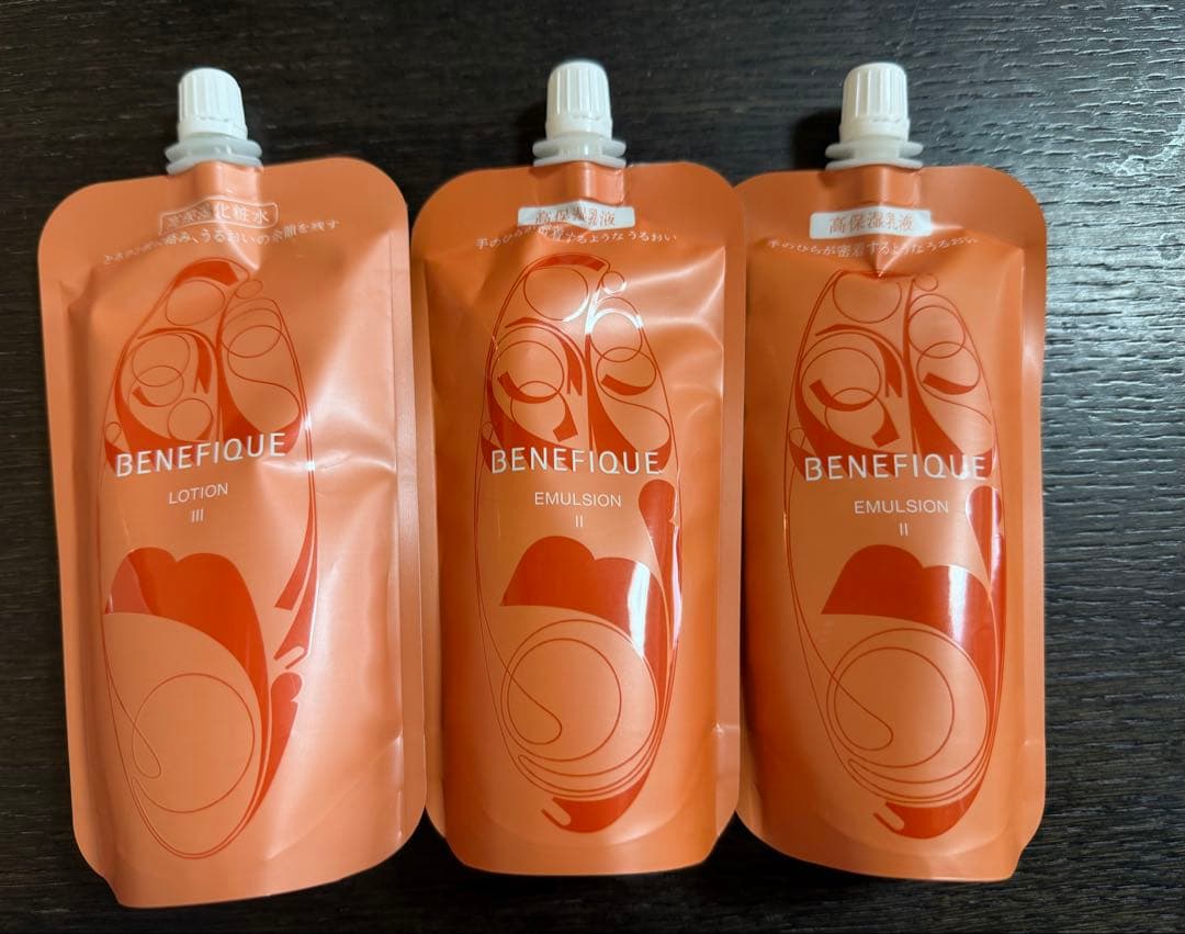 新品未開封　BENEFIQUE Lotion III & Emulsion II