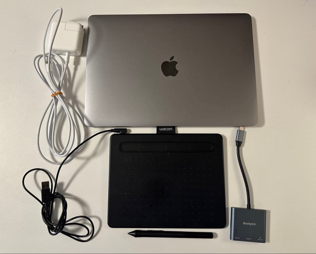 Apple MacBook Air 2020 M1 + wacomペンタブセット