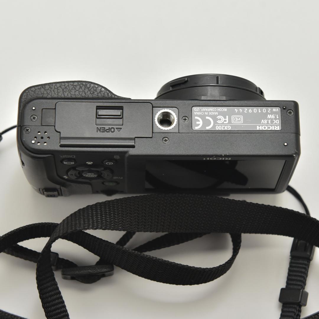付属品多数 GX200 中古 センサー汚れあり