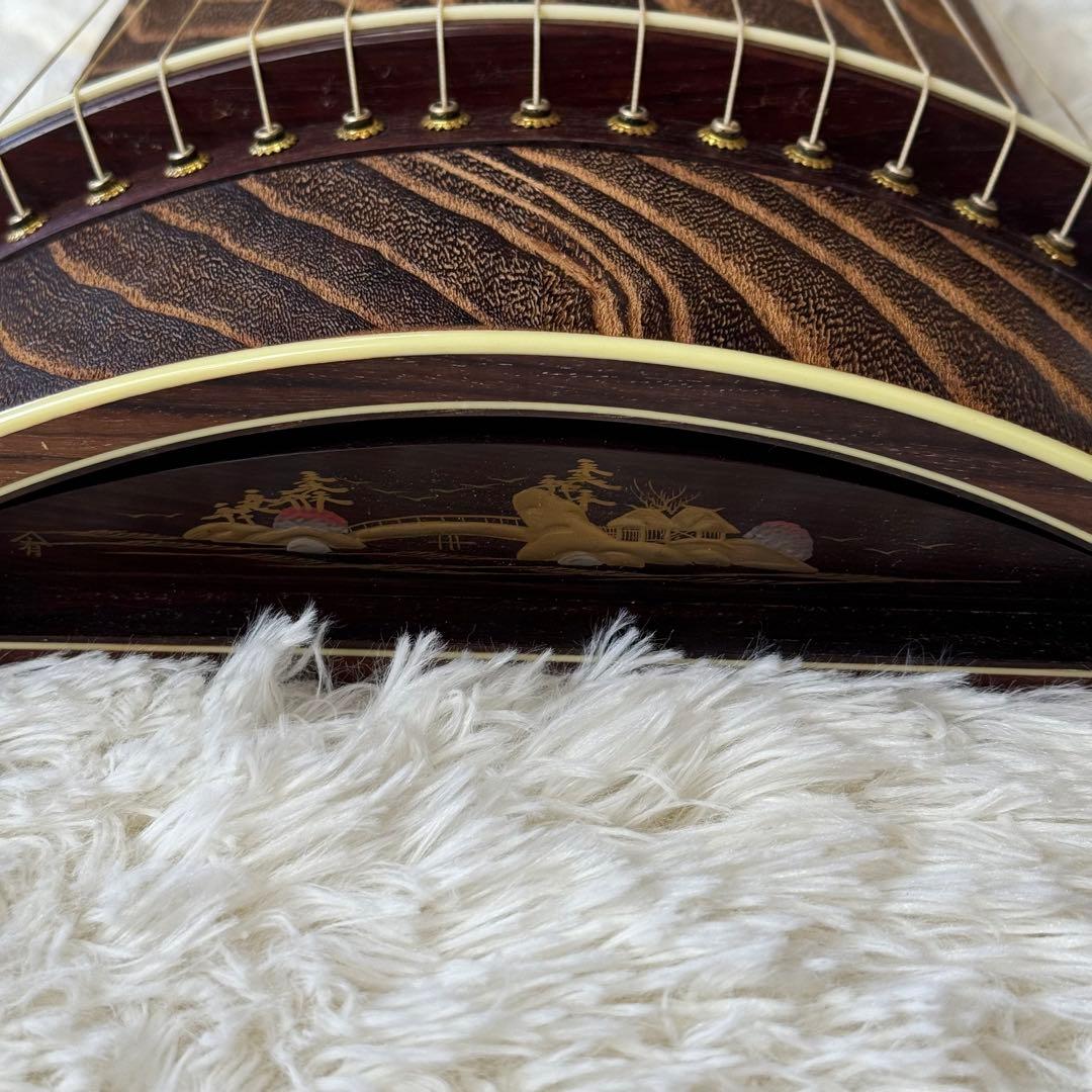 極美品★蒔絵　琴　13弦　すだれ彫　箏　本体のみ