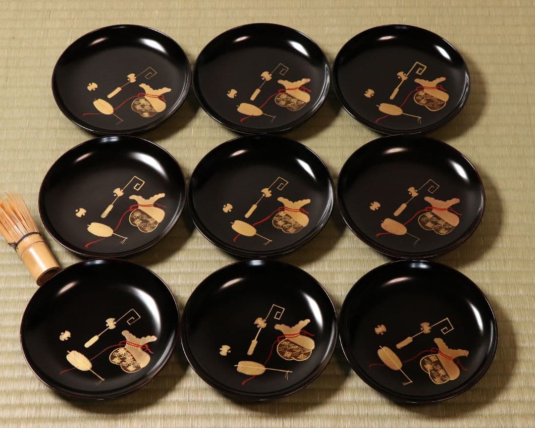 漆芸 時代 宝尽くし図 金蒔絵 黒塗 木皿 九客 天然木 明治大正 【CM59】