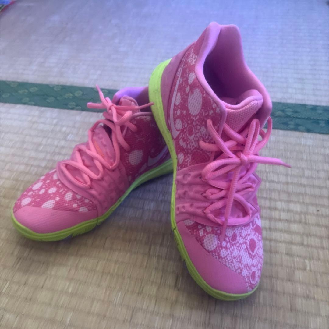 貴重サイズ Nike バスケットボールシューズ ピンク/グリーン