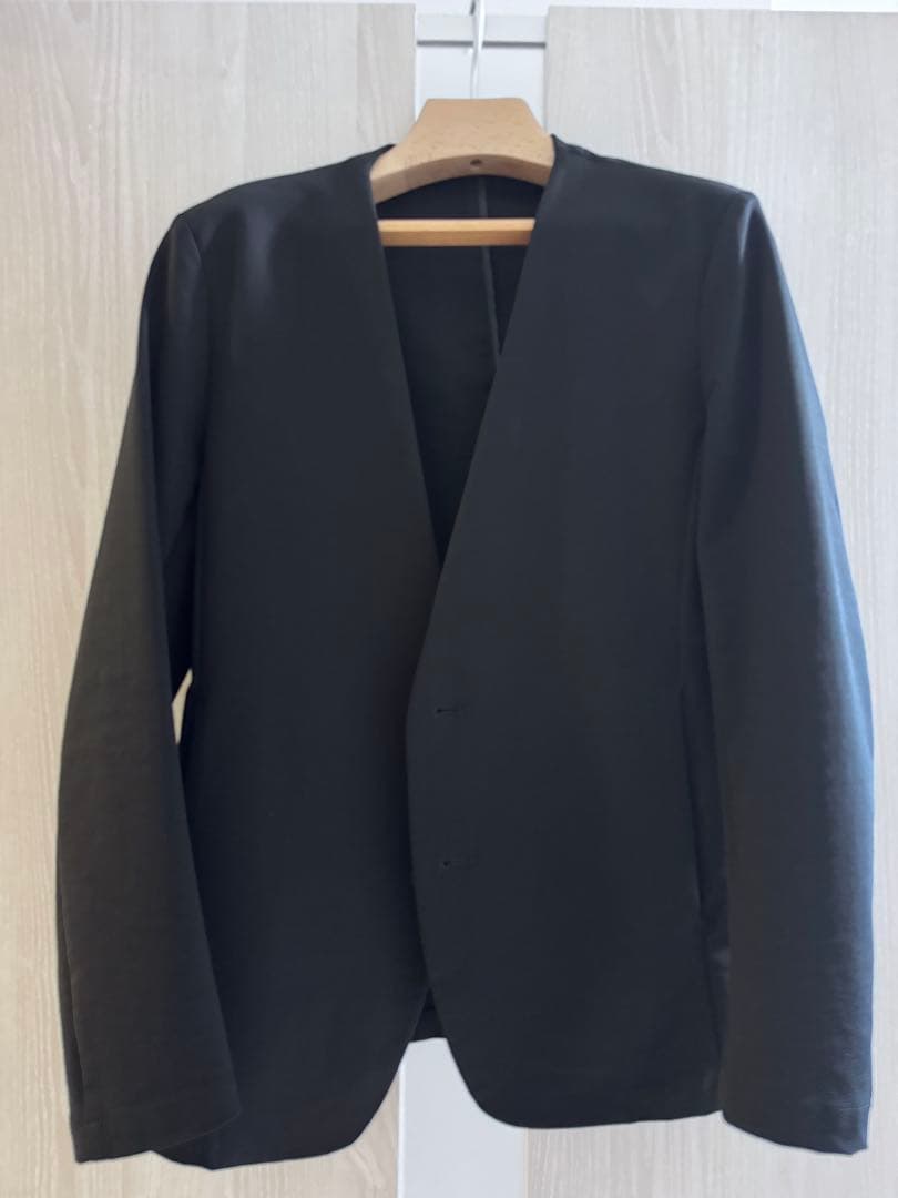 ノーカラージャケット 黒