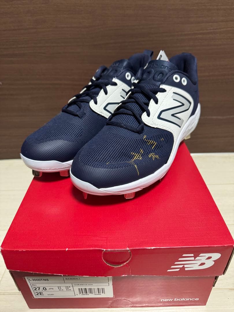 世界限定5足 村上宗隆 サイン入り ニューバランス スパイク