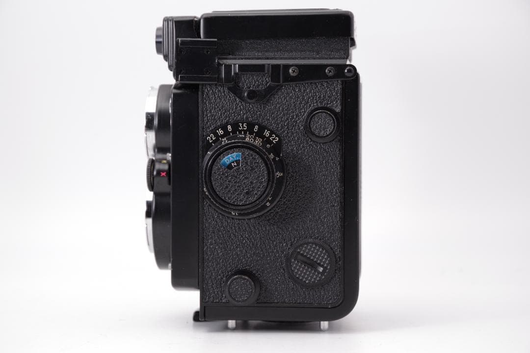 フィルムカメラ YASHICA Mat-124G / Yashinon 80mm F3.5