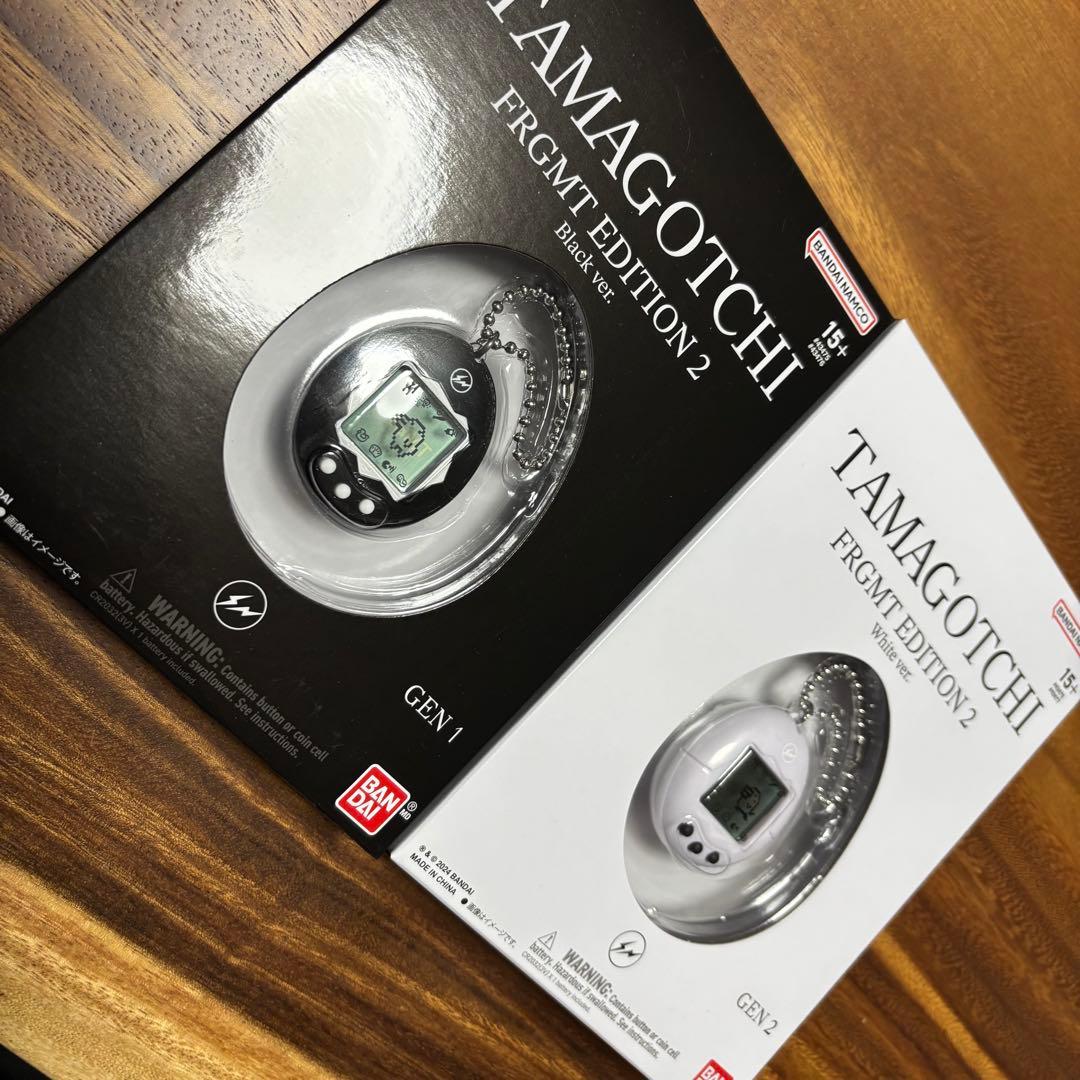 カ*ト様 TAMAGOTCHI FRGMT EDITION 2 ブラック・ホワイ