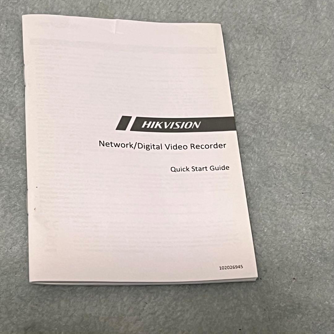 DS-7604NI-I1/4Pネットワークビデオレコーダー　カメラx3