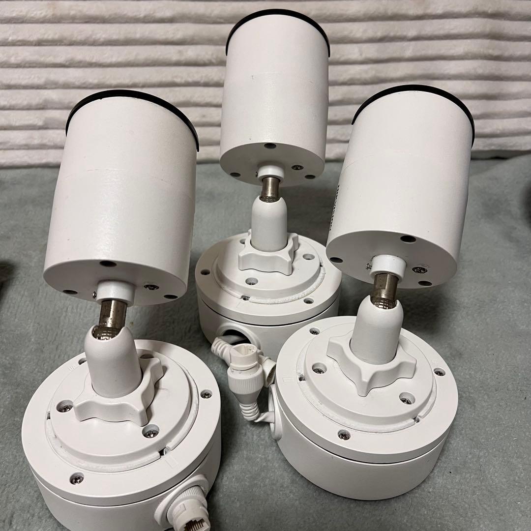 DS-7604NI-I1/4Pネットワークビデオレコーダー　カメラx3