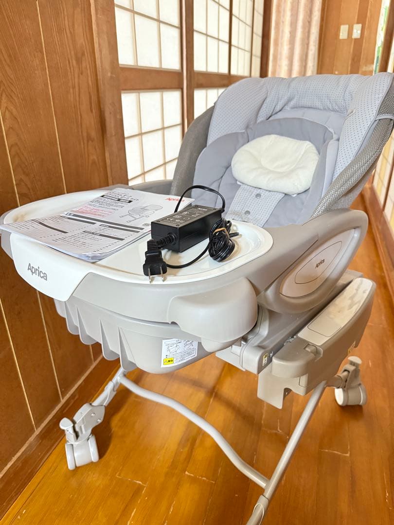 美品 ユラリズム　オート AC Aprica ハイローベッド&チェア