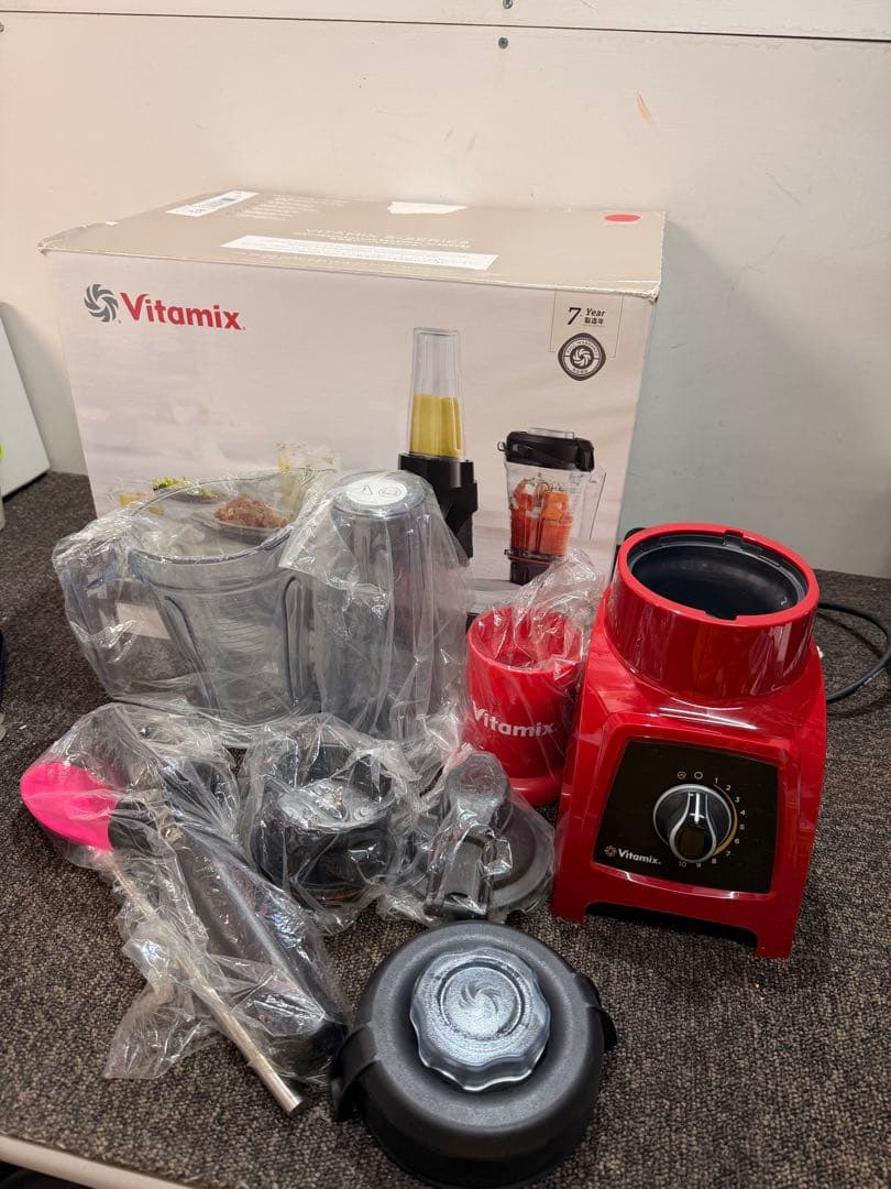 Vitamix ミキサー VM0182 レッド 付属品多数 動作確認済み