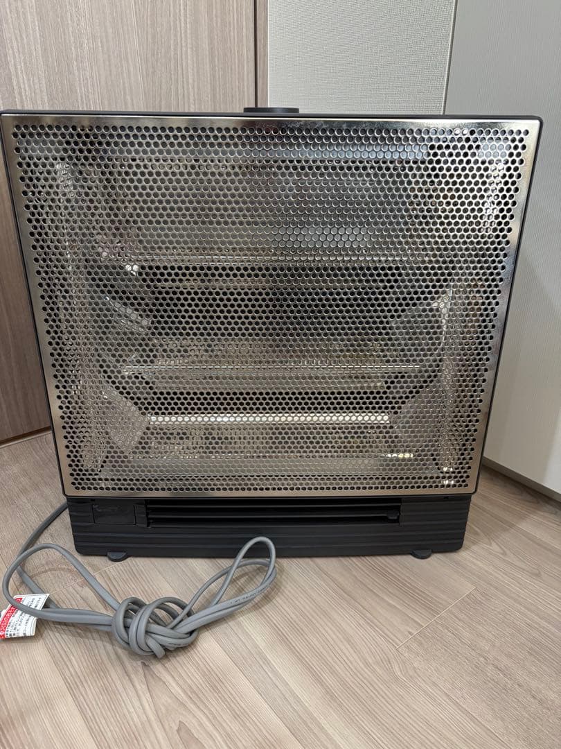 【美品】ダイキン　ハイブリッドセラムヒーター　遠赤外線暖房機2024年製