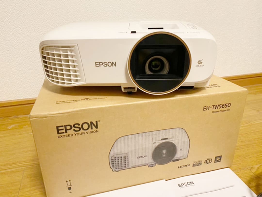 【美品】EPSON ホームプロジェクターEH-TW5650