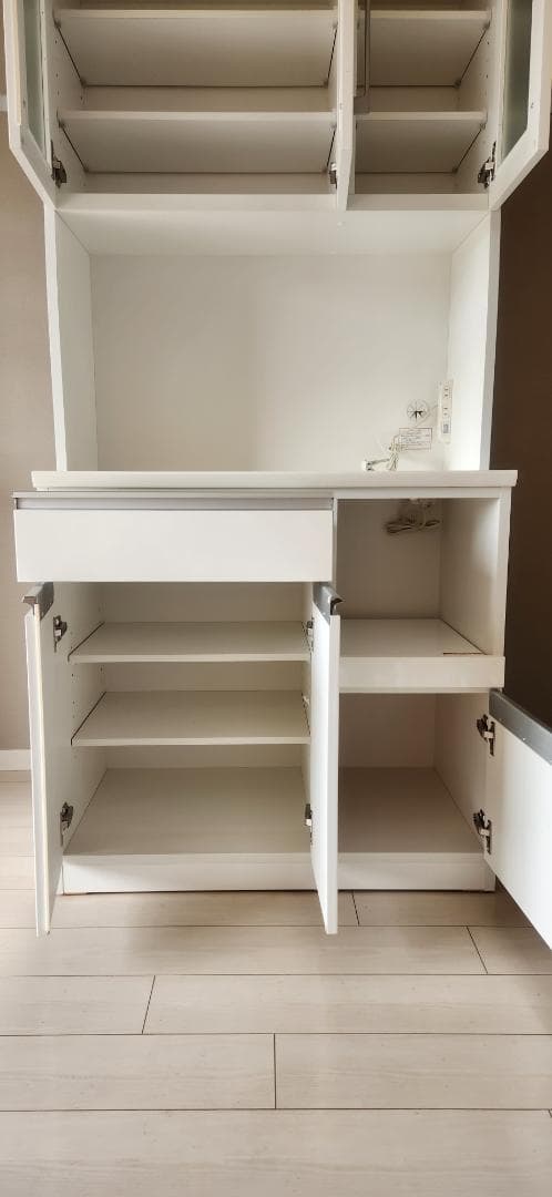 『美品』ニトリ　食器棚 + 家具転倒防止器具2個