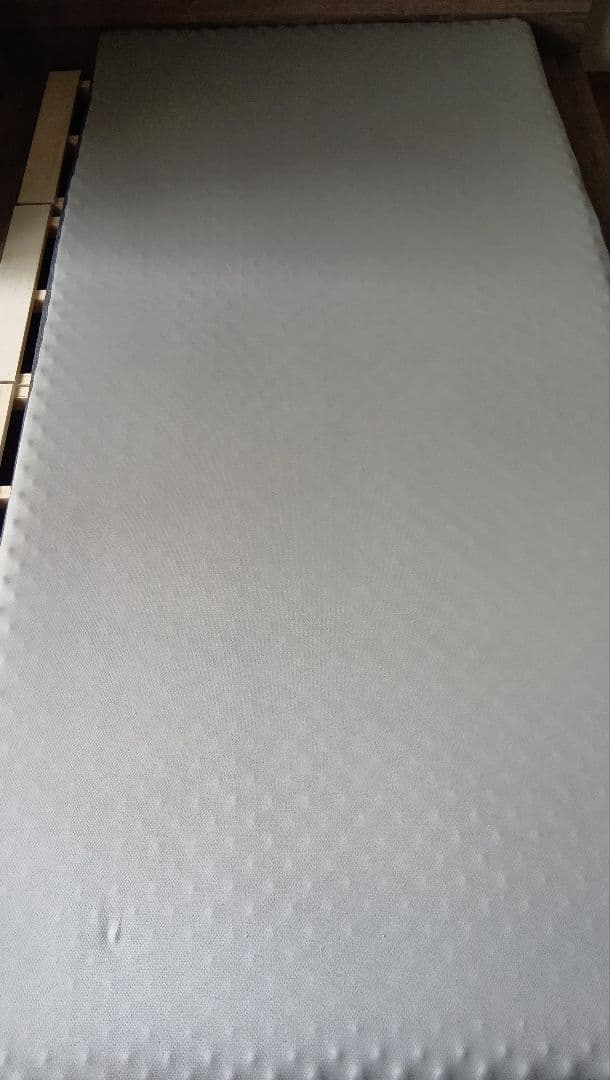 西川リビング　RAKURA　ラクラ　体圧分散マットレス　シングルサイズ