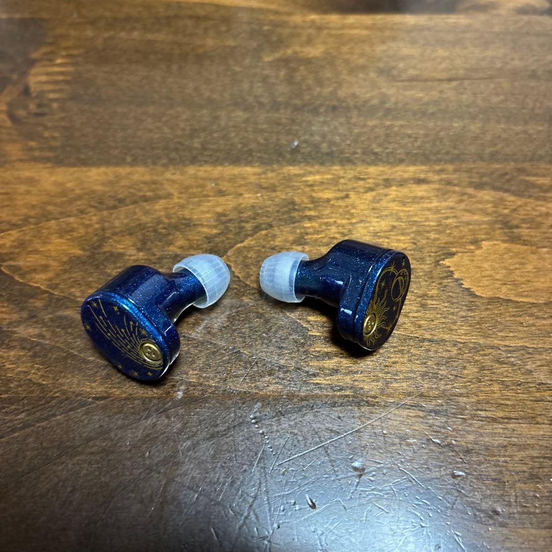 水月雨 MOONDROP STELLARIS 群星 リケーブル可能イヤホン