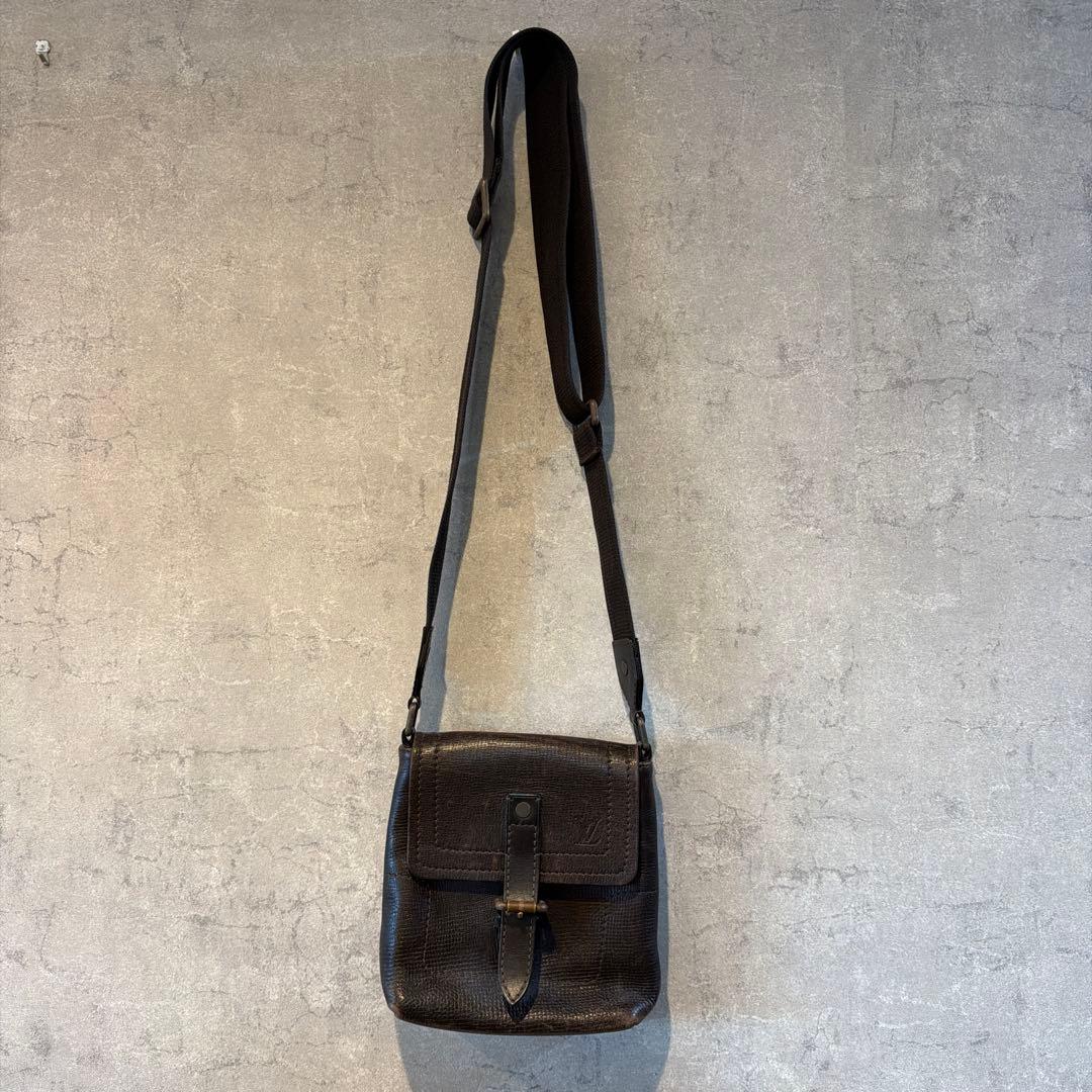 ルイ・ヴィトン　M92995 ユタ　ユマ