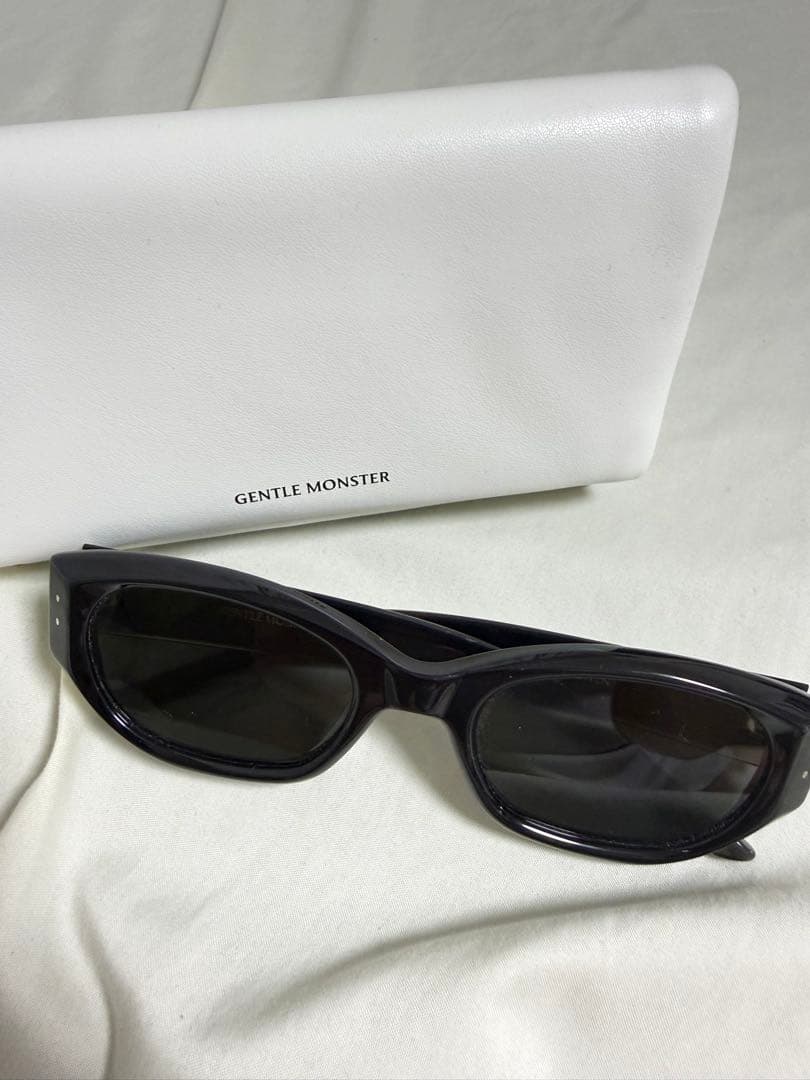 キヨさん専用 ジェントルモンスター BENVEN サングラス ブラック ケース付