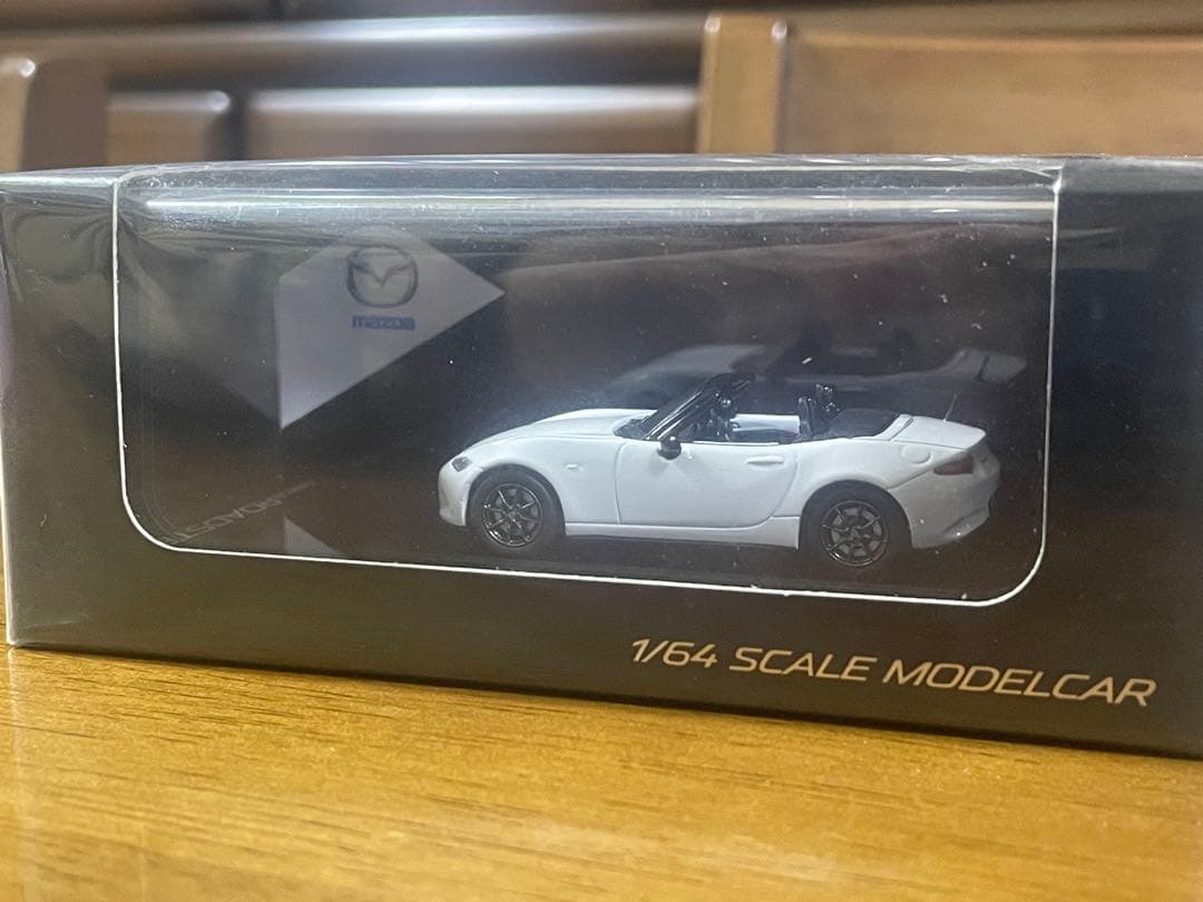p*o様 マツダ　NDロードスター　64／1スケールモデル（未開封）