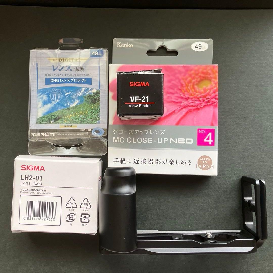 SIGMA DP2 Merrill　デジタルカメラ　元箱・ビューファインダー付