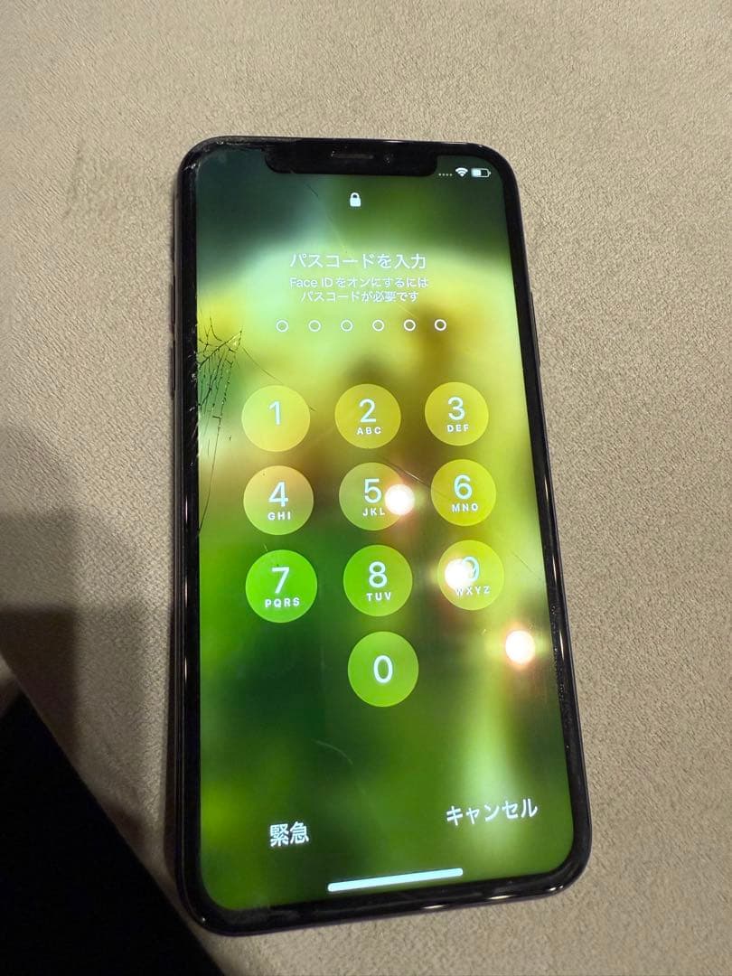 Apple iPhone XS 本体　値下げ10000