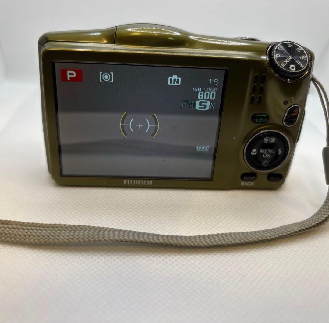 FUJIFILM FinePix F820EXR 光学18倍ズーム 16MP
