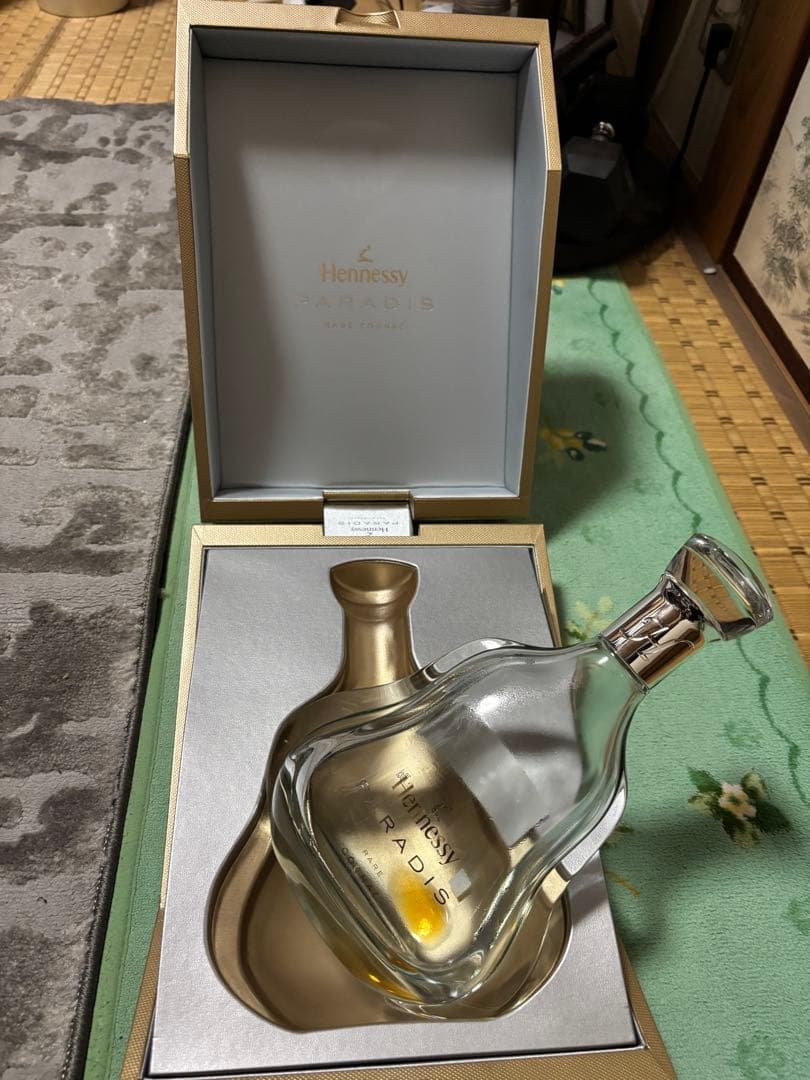 ヘネシー パラディ Hennessy PARADIS 空瓶 空箱