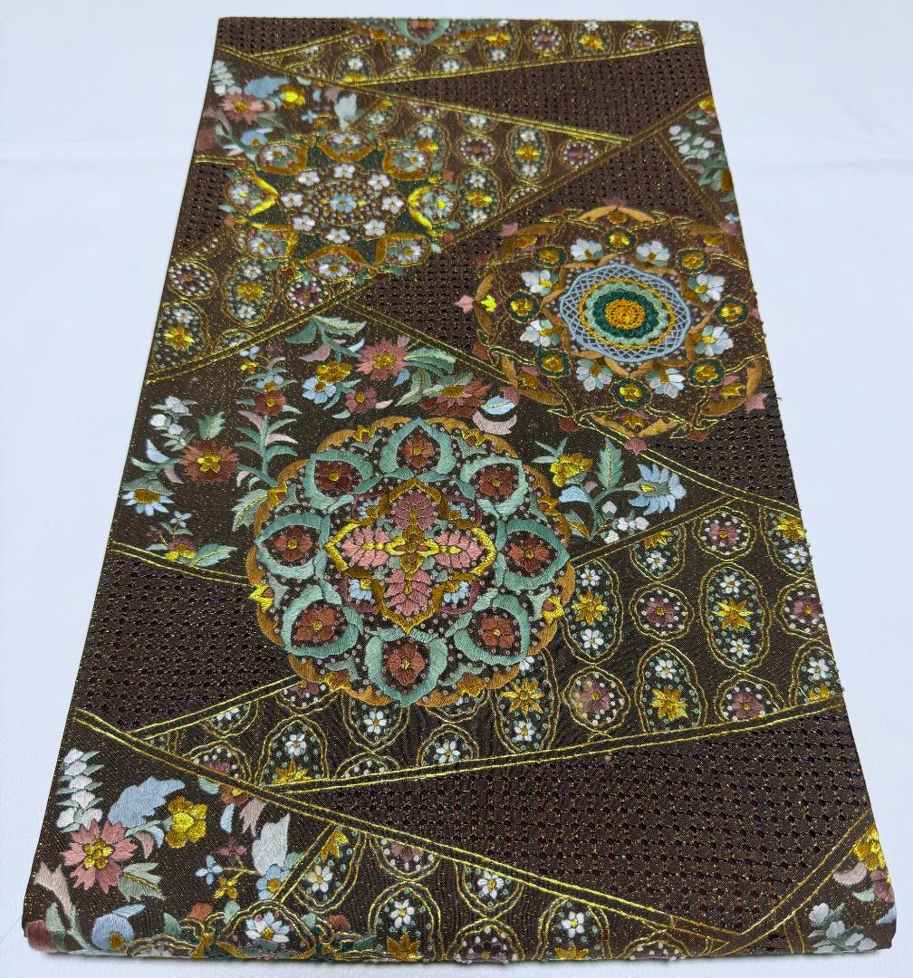 高級 袋帯 正絹 六通柄 汕頭刺繍 蘇州刺繍 相良刺繍 金通し ブラウン