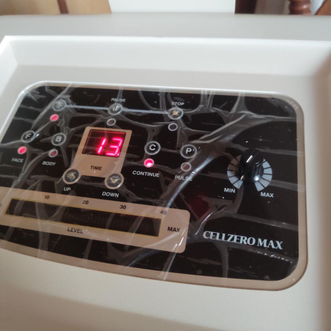 【美品】じぶんde エステ セルゼロマックス 作動良好 ダイエット 美容器具