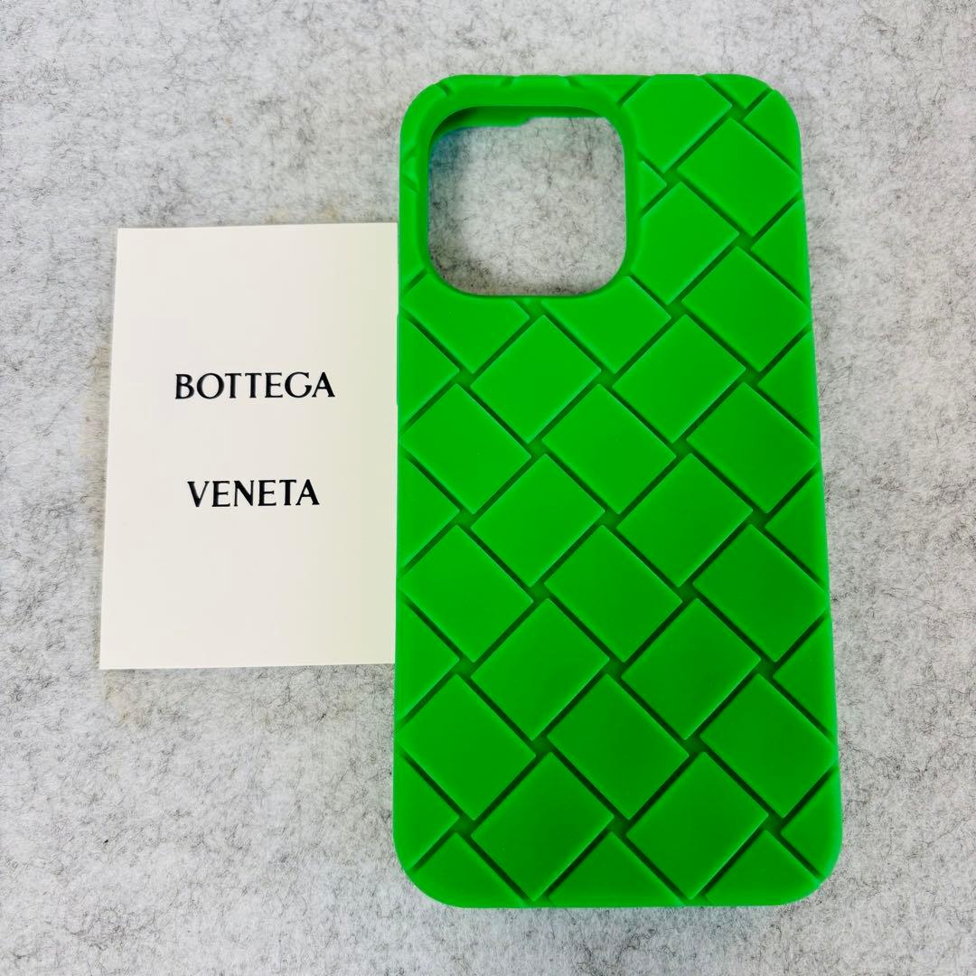 新品 ボッテガヴェネタ iPhone ケース グリーン　スマホ