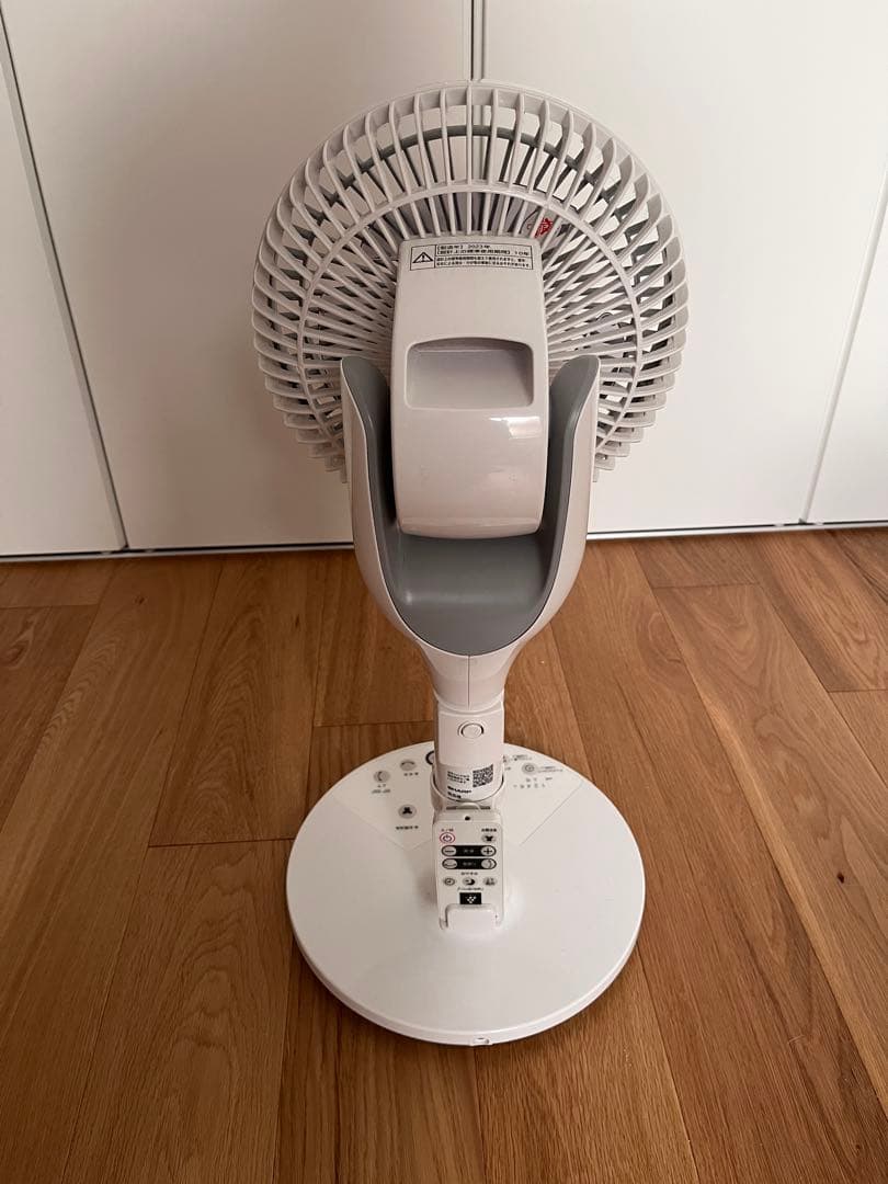 SHARP スタンド型扇風機