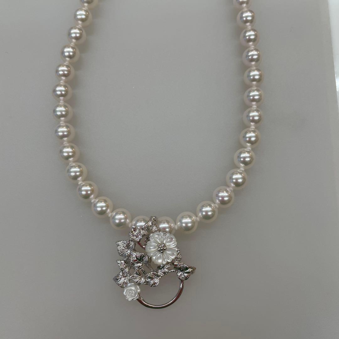 SILVERシルバー　　花と真珠のエレガントブローチ