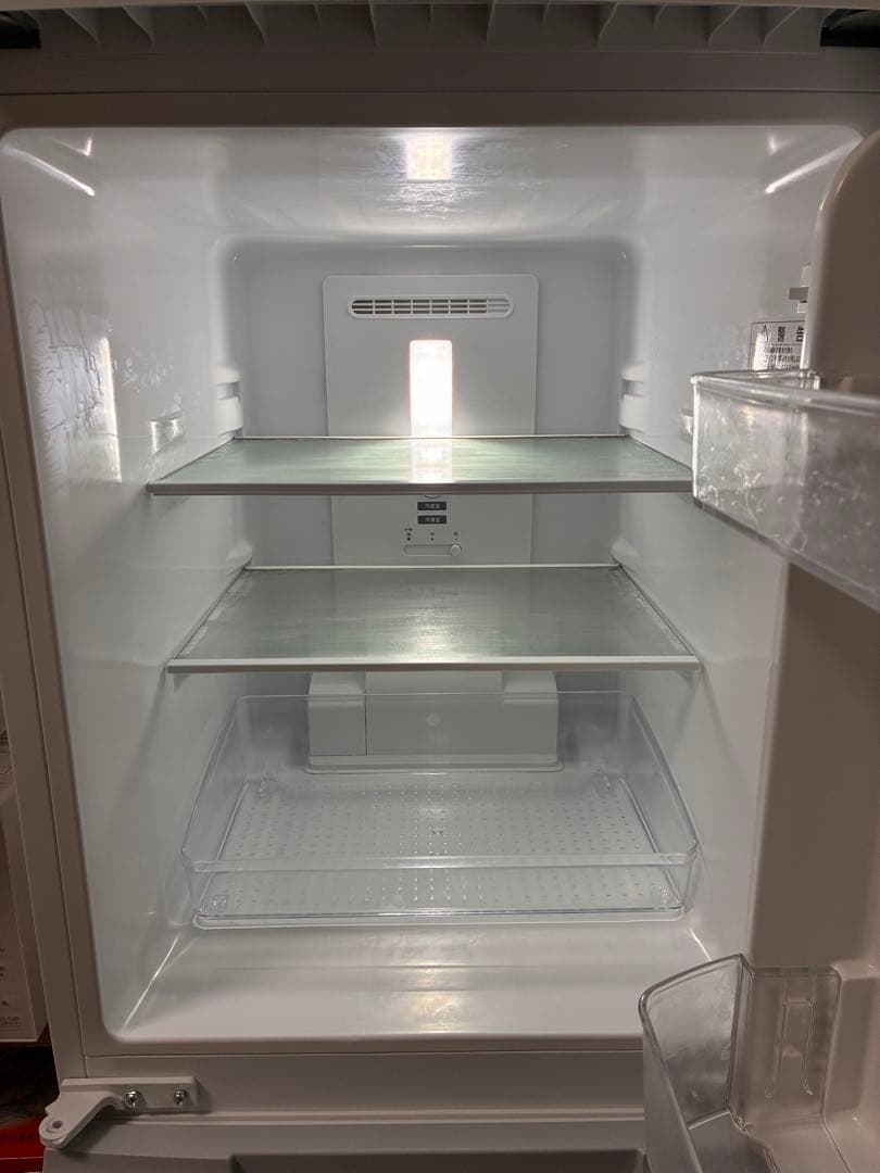 【超美品】シャープ製ノンフロン冷凍冷蔵庫 SJ-15E8-KW