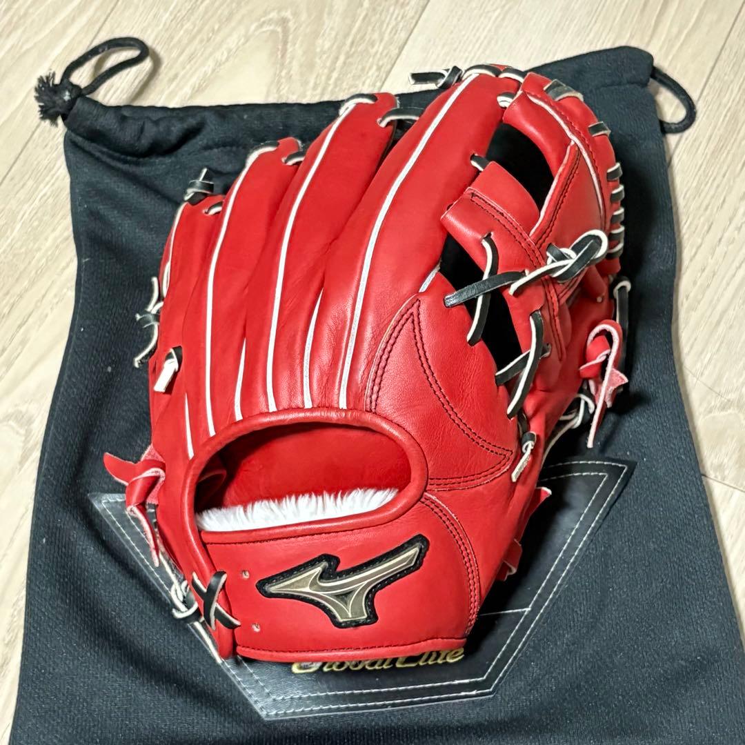 美品 MIZUNO グローバルエリート 大人用 軟式 内外野手グローブ 専用袋付