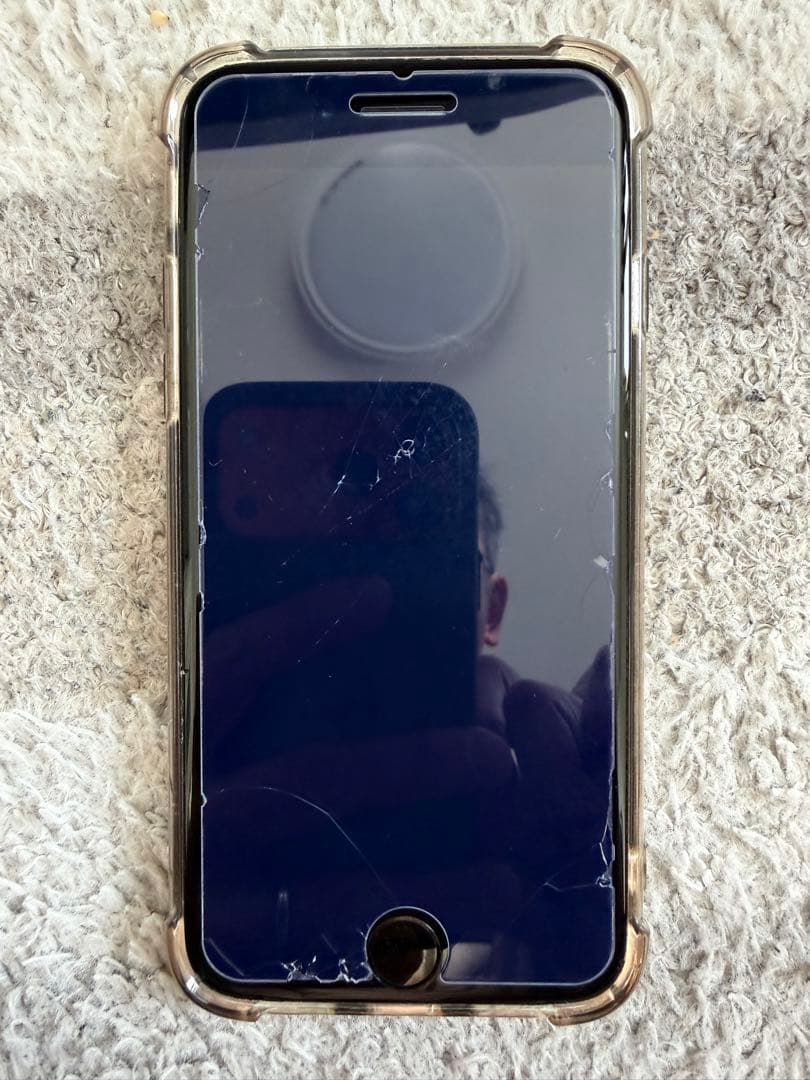 iPhone8 64G 本体のみ