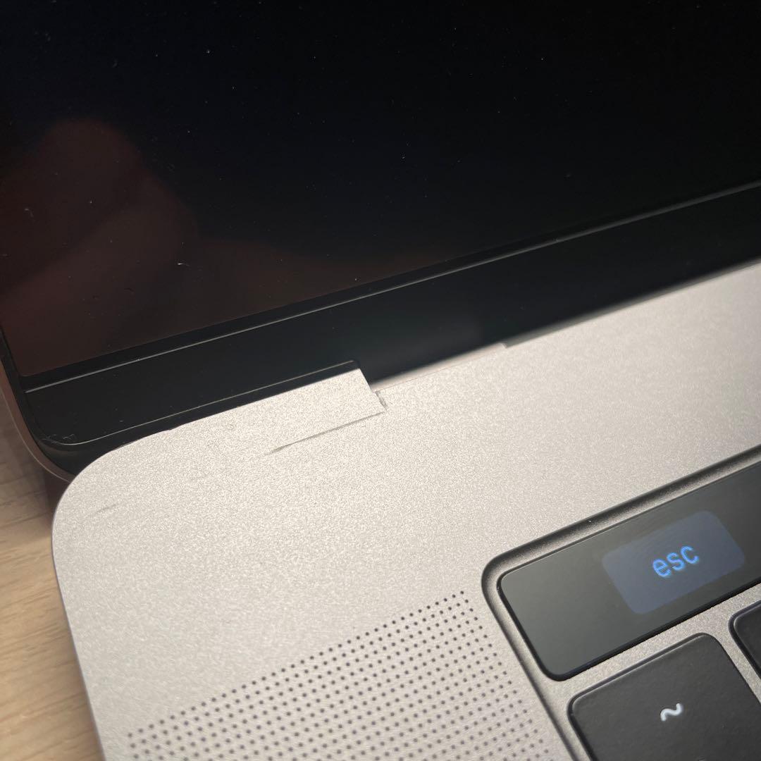 MacBook Pro Mid 2017 15インチ Touch Bar 512