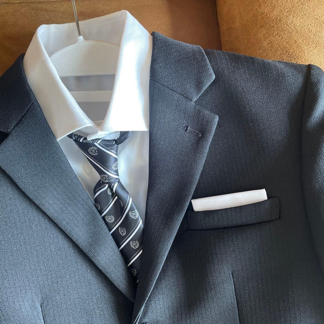 ビームスコラボ　フォーマルスーツ　卒業式