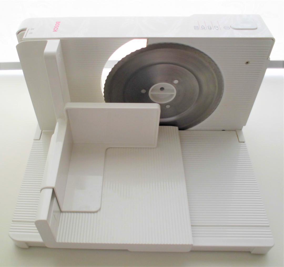 け*ん様 電動フードスライサー 220～240V ドイツ BOSCH MAS61