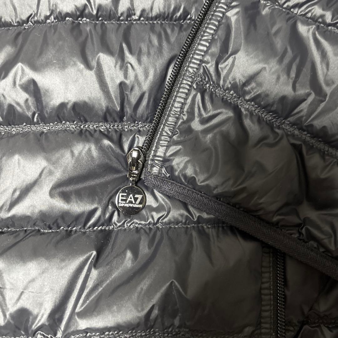 EA7 フード付き ブラックダウンジャケット