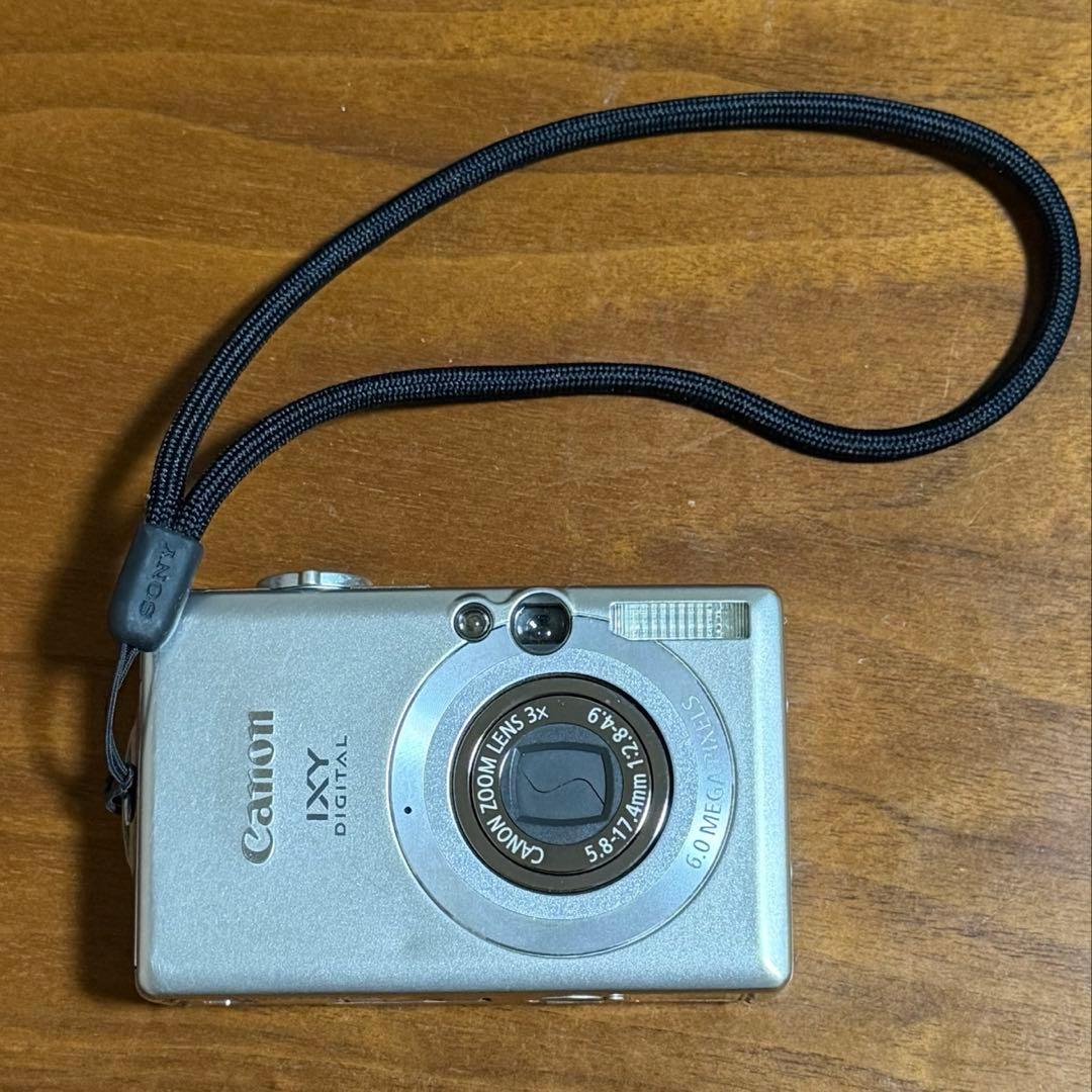 Canon IXY DIGITAL 70 シルバー