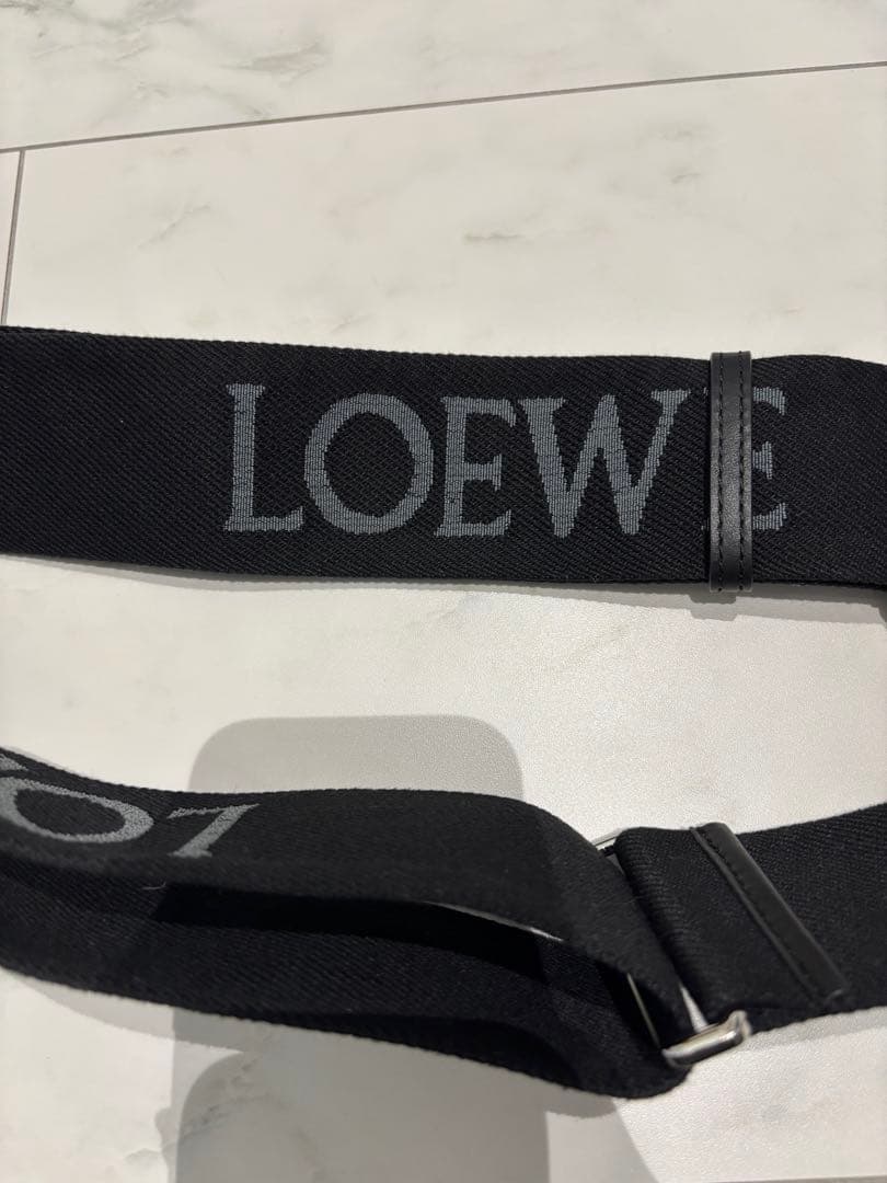 LOEWE ロエベ ウェビングストラップ ショルダー シルバー
