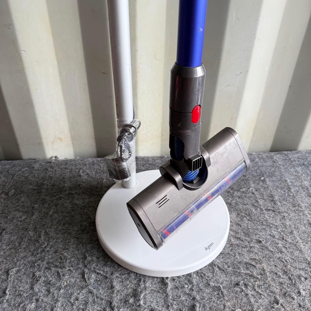 中K92 激安早い者勝ち✨　ダイソンV11 SV15 掃除機　コードレス