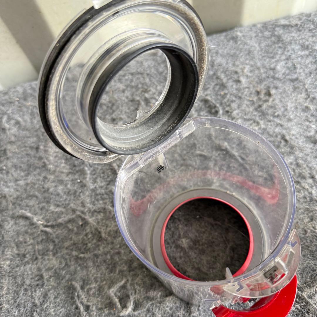 中K92 激安早い者勝ち✨　ダイソンV11 SV15 掃除機　コードレス