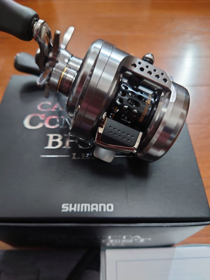 17 CONQUEST BFS新品未使用品アベイルマイクロキャストスプール付き