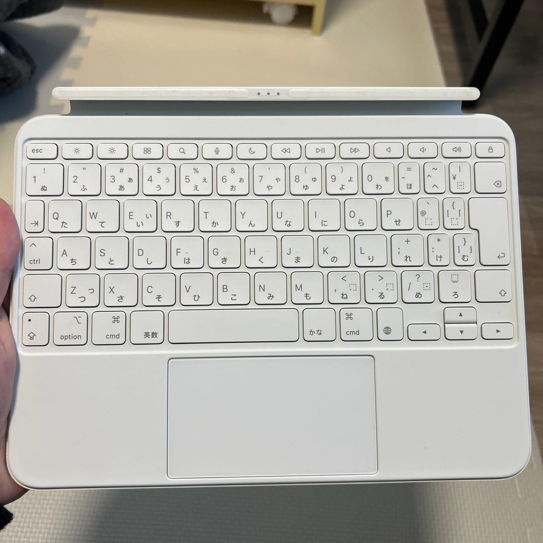 iPad 第10世代 Magic Keyboard Folio A2695 希少