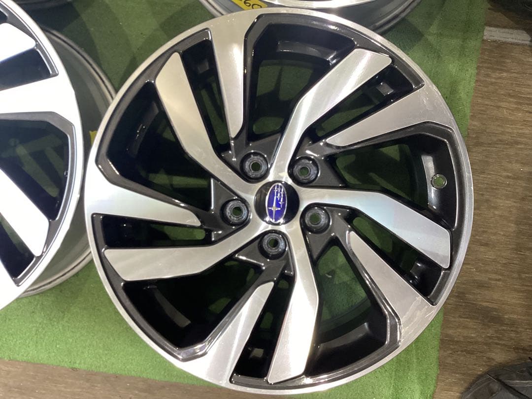 Y260[送料無料]スバル　サイズ　18X7.5J