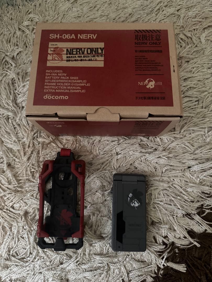 SH-06A NERV エヴァンゲリオン ガラケー 携帯電話 限定品